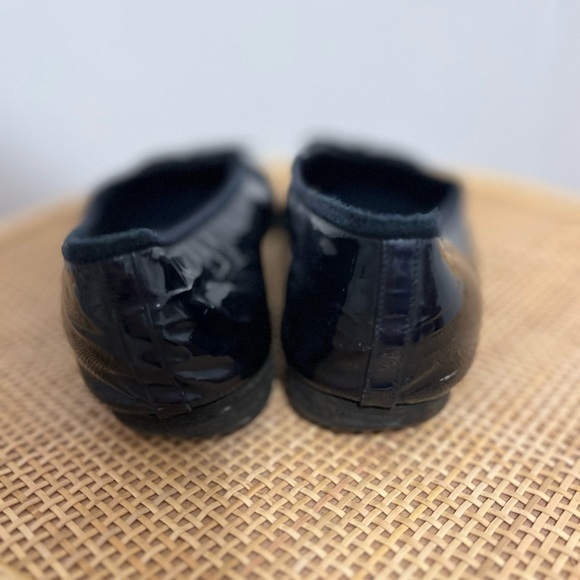 Dark Navy Patent Leather Chanel Ballet Flats. Size 9.5 - Picture 4 of 7